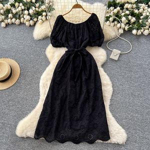 เดรสไหล่ข้างเดียวแขนพองสำหรับผู้หญิงในฤดูร้อนมีสายรัดเอวตะขอและดอกไม้แบบกลวง - Product Image 5