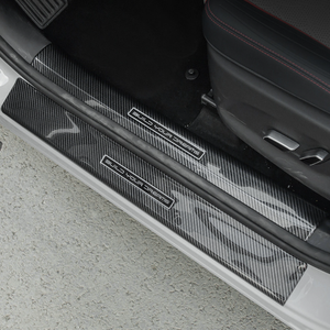 Protezione Soglia Porta Auto in ABS Effetto Fibra di Carbonio per BYD Atto3, SUV e Berlina Universali, Personalizzabile OEM, Vendita all'Ingrosso - Product Image 4