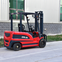 Livraison gratuite usine chariot élévateur électrique quatre roues motrices agricole tout-terrain chariot élévateur 1.5t 2.5 tonnes 3.5 tonnes chariot élévateur
