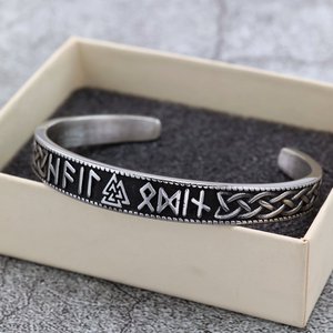 Bracelet pour homme en acier inoxydable de style nordique rétro, design viking en forme de C, motif géométrique, bijou cadeau - Product Image 3