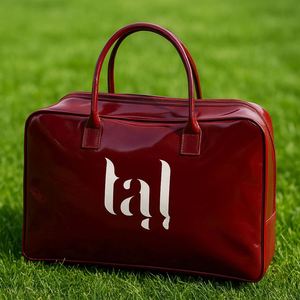 Sacs de voyage sportifs personnalisés en PVC imperméable – Sacs de voyage tendance et élégants à grande capacité, portables et à bandoulière pour l'extérieur - Product Image 3