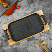 Ensemble de poêles rectangulaires en fonte noire avec support en bois pour grillades, cuisson, rôtissage, compatible induction et extérieur