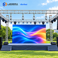 Mur vidéo LED extérieur FOTA pour publicité aéroportuaire, avec mise à niveau du micrologiciel à distance, contrôle cloud CMS, IP65, 5000 nits, 7680 Hz, P3.91, HDR10, 8K