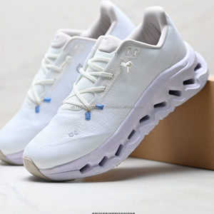 Chaussures de course Cloudtilt en tricot bleu et blanc, semelle épaisse, lacets, baskets de sport design pour l'entraînement quotidien - Product Image 2