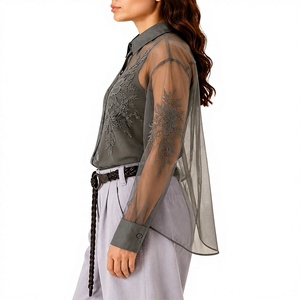 Blusa transparente gris para mujer, camisa con cuello y botones en la parte delantera, manga larga, bordada con motivos florales - Product Image 3