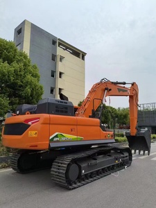 Excavatrice sur chenilles robuste de 30 tonnes, Tier 4 CE, 1,65 m³, modèle DX305HD, avec déchiqueteur de roche et grappin - Product Image 6