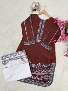 Ensemble Kurti Palazzo en crêpe française traditionnelle à séchage rapide, élégant et tendance, magnifique tenue de soirée indienne pour femmes, idéal pour les mariages - Product Image 4