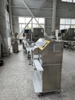 Machine automatique de fabrication de boulettes de riz à sushi, ligne de production de sushi, fournie par une usine chinoise