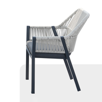 Chaise de salle à manger extérieure contemporaine cadre en aluminium durable confortable empilable pour Villa hôtel café jardin chaise de tissage en corde
