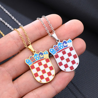 Nouvel Arrivage en Gros : Collier Pendentif Badge Croatie, Bijou Géométrique pour le Cou, Accessoires Assortis pour Couples (Hommes et Femmes)