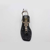 Nouvelles sandales d'été plates à strass et diamants, mode décontractée polyvalente pour femme, chaussures d'usine de luxe en Chine