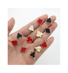 Carte à jouer en alliage métallique émaillé Bêche Coeur Diamant <span class=keywords><strong>Club</strong></span> Charm pour bracelet à bricoler soi-même Fabrication de bijoux - Product Image 6