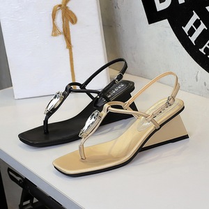 Sandales compensées à bout ouvert pour femmes, style tongs, collection été 2025 - Product Image 3