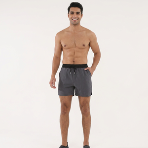Shorts de sport pour homme, logo personnalisé, coupe athlétique, 5 pouces, séchage rapide, légers, pour la gym, la course à pied, avec poches - Product Image 1