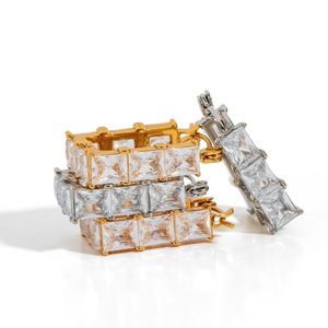 Pendientes de aro geométricos con circonita y engaste en canal, poste de oro de 18 quilates para mujer, joyería de regalo TE60688 - Product Image 5