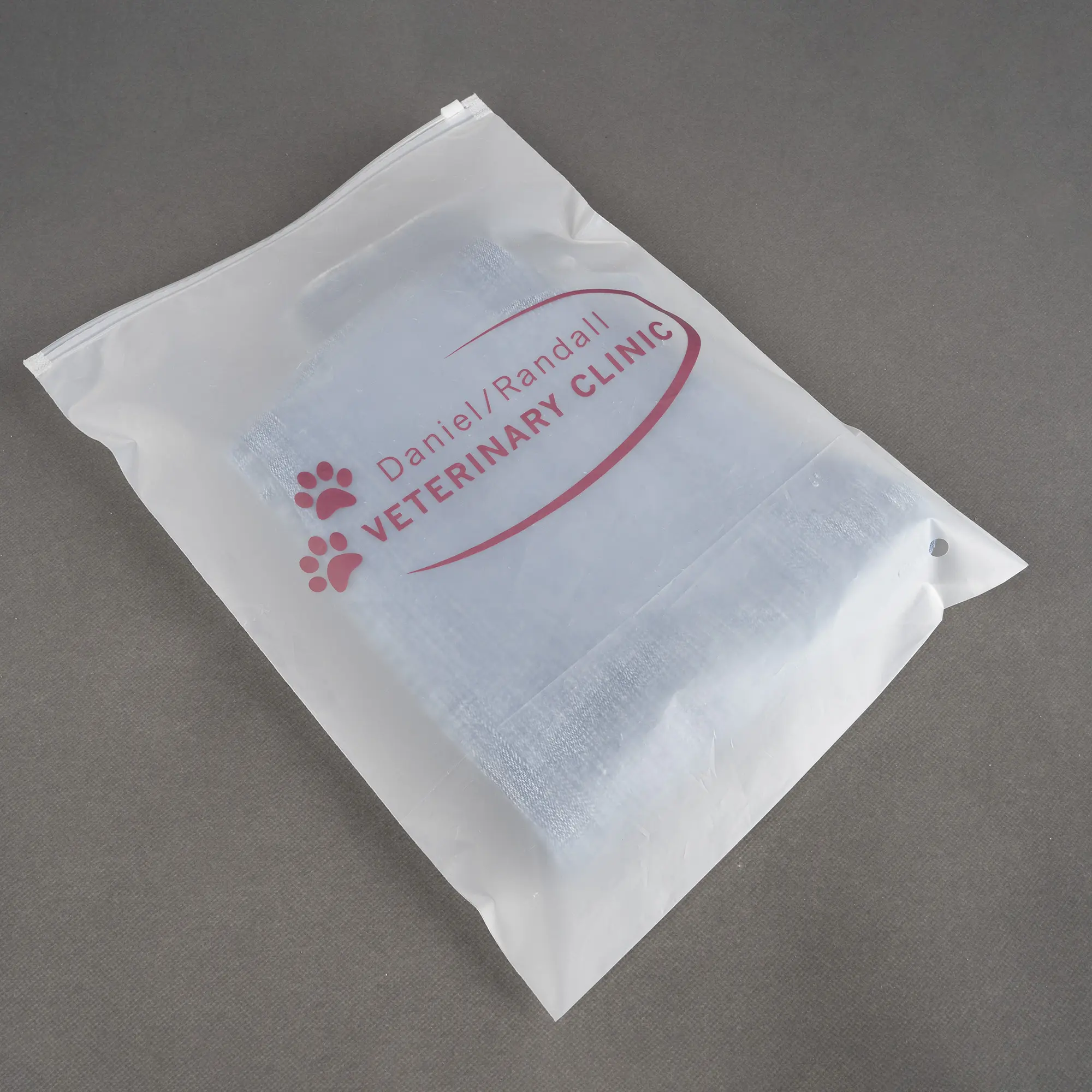 Sacs en plastique d'emballage de vêtements à fermeture éclair givrée de sous-vêtements imprimés personnalisés avec logo