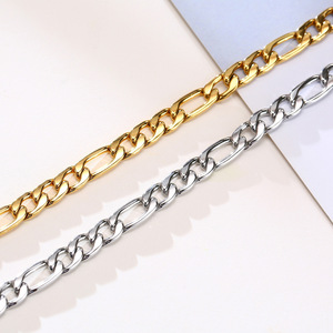 Pulsera Unisex Clásica <span class=keywords><strong>de</strong></span> Acero Inoxidable 316L Chapada en <span class=keywords><strong>Oro</strong></span> <span class=keywords><strong>de</strong></span> 18K con <span class=keywords><strong>Cadena</strong></span> Figaro <span class=keywords><strong>de</strong></span> 5MM y 7MM <span class=keywords><strong>de</strong></span> Ancho <span class=keywords><strong>para</strong></span> <span class=keywords><strong>Hombre</strong></span> y Mujer - Product Image 6