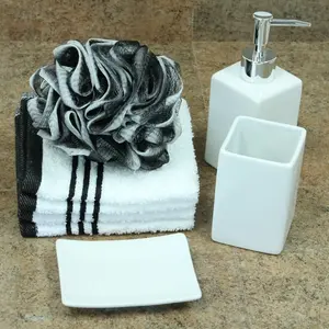 White Ceramic Bathroom Accessories Set Simple Shape Hotel Decoration