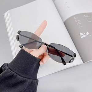 Sunglasses Modern Retro <b>Square</b> <b>Frame</b> Metal UV400 Protection Half Rim Flattering Faces Trendy Sultry Beauties Luxury-Feel - Product Image 2