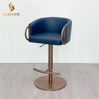 Chaise haute en stock en Europe Tabourets de bar en cuir bleu velours pour cuisine moderne et restaurant en bois Chaise haute pour la cuisine