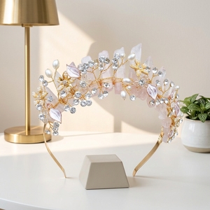 Fascia per Capelli Artigianale con Corona in Quarzo Rosa Naturale e Chiusura con Strass a Fiore, Accessorio per Capelli da Festa, Regalo di Compleanno per Donne - Product Image 6