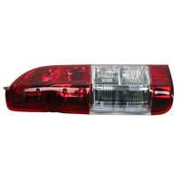 Feu arrière rouge 12V en matériau PP pour Toyota Hiace 2014-2017