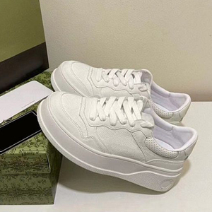 <span class=keywords><strong>รองเท้า</strong></span>ผ้าใบหนังแท้ดีไซน์หรูสไตล์เรโทร  สำหรับเดินเล่นลำลอง  คุณภาพสูงสำหรับผู้หญิงและผู้<span class=keywords><strong>ช</strong></span>าย  เหมาะสำหรับเล่นสเก็ตบอร์ด - Product Image 1