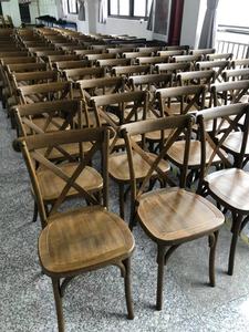 <span class=keywords><strong>Chaise</strong></span> de mariage à dossier croisé en résine imitation <span class=keywords><strong>bois</strong></span> antique à louer - Product Image 2