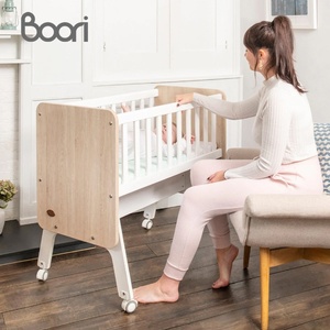 Solo B2B, Cuna de Madera Boori para Recién Nacidos, Cuna Inteligente de Madera Contrachapada, Cuna Mecedora para Bebés con Colchón - Product Image 1