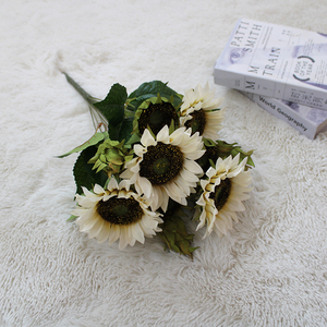 Ramo de Flores Artificiales; Flores de Girasol de Seda al por Mayor para Decoración del Hogar; Ramo de Girasol para Decoración de Tiendas - Product Image 3