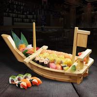 Plateau de service japonais en bois pour sushis avec décoration mât et filet pour restaurant, buffet et présentation à domicile