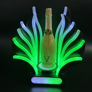 RICHSHINING ผู้จัดจำหน่าย ชั้นวางไวน์สีสันสดใสพร้อมโลโก้สั่งทำพิเศษ JW VIP Glorifier ไฟนีออน LED สำหรับโชว์ขวดเครื่องดื่มในไนท์คลับและบาร์ - Product Image 3