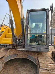 รถขุดตีนตะขาบ XE135GA ขนาด 15 ตัน 151 กิโลวัตต์ เครื่องยนต์ฮิตาชิ แรงบิดสูง โครงสร้างแชสซีเสริมความแข็งแรง เครื่องจักรฮิตาชิ ระบบไฮดรอลิก - Product Image 1