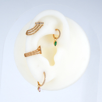 Droite Grand ASTM F136 Titanium 16G Threadless Push Pin Triple Chaînes Gland T En Forme De Conque Helix Cartilage Boucle D'oreille