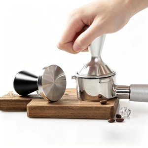 Prensador de Café Profesional Klam de Acero Inoxidable 51mm/53mm - Herramienta Moderna con Mango de Madera Ecológico para Café - Product Image 6