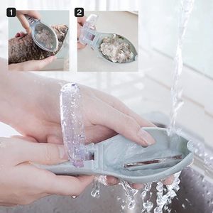 Kit de détartrage de poisson en plastique compact, outil de nettoyage et éplucheur pour une cuisine facile - Product Image 4