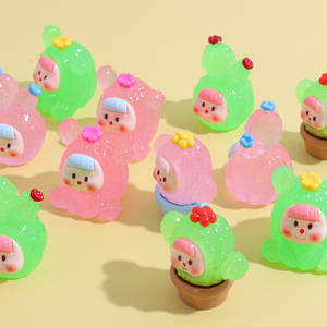 Figurines de cactus phosphorescentes, breloques en résine, accessoires de chaussures en résine pour la décoration - Product Image 3