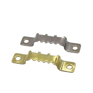 Ganchos para marcos de fotos dentados de doble cara, dorados y plateados, colgadores de metal de hierro para montaje en pared, capacidad de carga de 3,5 kg - Product Image 1