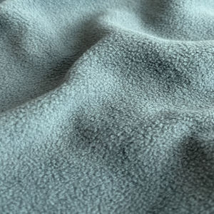 Fabricant de tissus en molleton polyester filé vêtements recyclés brossés anti-boulochage écologiques - Product Image 2