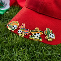 Großhandel auf Lager: Personalisierter Fußball-Metall-Hutclip aus Zinklegierung mit Emaille – Fußball-Kappenclip als Geschenk für Sportfans