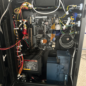 21.5 pollici Amuse Game Machine 2-Player verticale controsoffitto <span class=keywords><strong>abilità</strong></span> Firelink centri <span class=keywords><strong>di</strong></span> <span class=keywords><strong>gioco</strong></span> armadietto in legno 220V metallo - Product Image 5