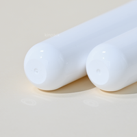 Flacon roll-on vide de luxe en PP de 18 ml avec bouchon à vis pour déodorant liquide, idéal pour les soins de la peau et l'emballage cosmétique personnel.