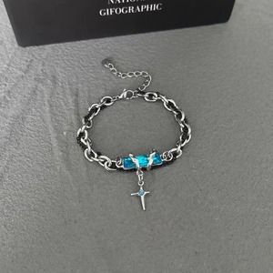 สร้อยข้อมือแอสทรัล แรปปิด แบล็ค ไดมอนด์ ดีไซน์ไม่ซีดจาง สไตล์ใหม่ เครื่องประดับเรียบง่าย เครื่องประดับระดับไฮเอนด์ - Product Image 3