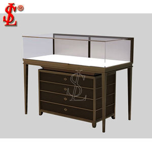 Escaparate de fabricación de fábrica para joyería de oro Escaparate de exhibición de joyería de madera Escaparate de vidrio de exhibición de mercado de joyería - Product Image 1