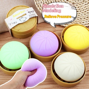 Juguete Antiestrés de Peluche con Forma de Panecillo de Dibujos Animados de 8.5CM, Relleno de Cuentas Brillantes, para Niños, Venta al Por Mayor - Product Image 1