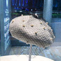 Vente en gros, faible MOQ, Béret d'artiste unisexe vintage français uni, Zhejiang, octogonal, dentelle, perle, 100% laine velours, pour extérieur et fête