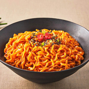 Fideos Ramen Halal <span class=keywords><strong>al</strong></span> <span class=keywords><strong>por</strong></span> <span class=keywords><strong>Mayor</strong></span>, Sabor a Pollo Picante con Queso, Harina de Trigo, Estilo Turco, Comida Instantánea Caliente, Caja de 8 Bolsas - Product Image 2