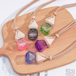 Chai treo xe hơi 8ml nhiều màu sắc hình kim cương, chai nước hoa rỗng bằng thủy tinh dùng để đóng gói nước hoa - Product Image 4