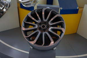 ขอบล้อรถบรรทุกอลูมิเนียม22.5 10รู - Product Image 3