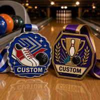 Médaille de championnat de bowling en alliage de zinc émaillé dur avec logo personnalisé, design gratuit, pour baskets de bowling, ruban bleu et blanc